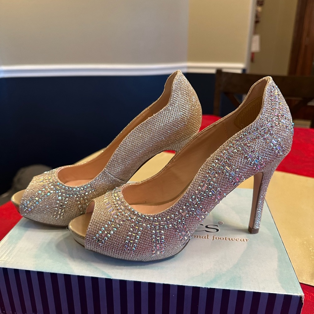 Coloriffics Nude Embellished Dress Shoes